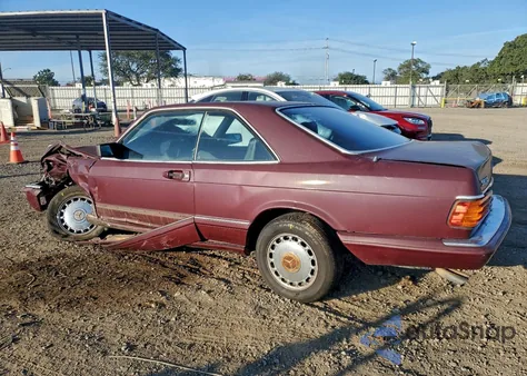 1990 Mercedes-Benz 560 Sec z USA, uszkodzony, nr VIN WDBCA45E4LA531933